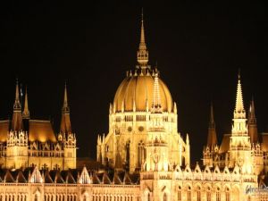 190324 Budapest  by night 03.JPG